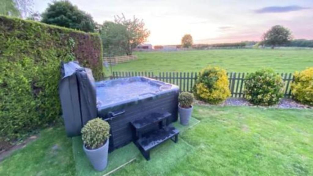 Nieuw/herftactie/ jacuzzi  2x2 Bluetooth-muziek-shiatsu, Tuin en Terras, Ophalen of Verzenden