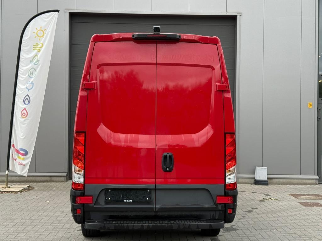 Iveco Daily L3H2 diesel automaat, Auto's, Iveco, Bedrijf, https://public.car-pass.be/vhr/bb7a1cc9-1f59-43cb-b51b-1038f14ce11a