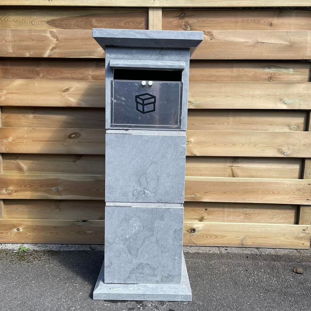 Blauwsteen pakketbrievenbus, Tuin en Terras, Ophalen