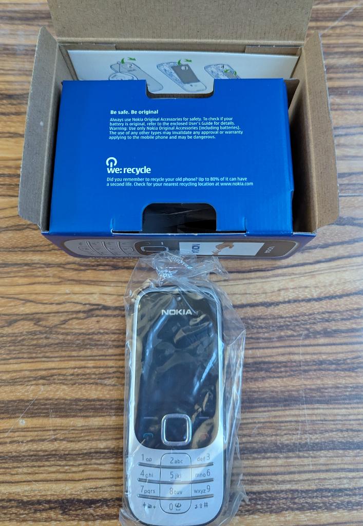 Nokia 2330 Classic - NIEUW in doos (nog 2 stuks), Nokia, Nokia, Fysiek toetsenbord, Nieuw