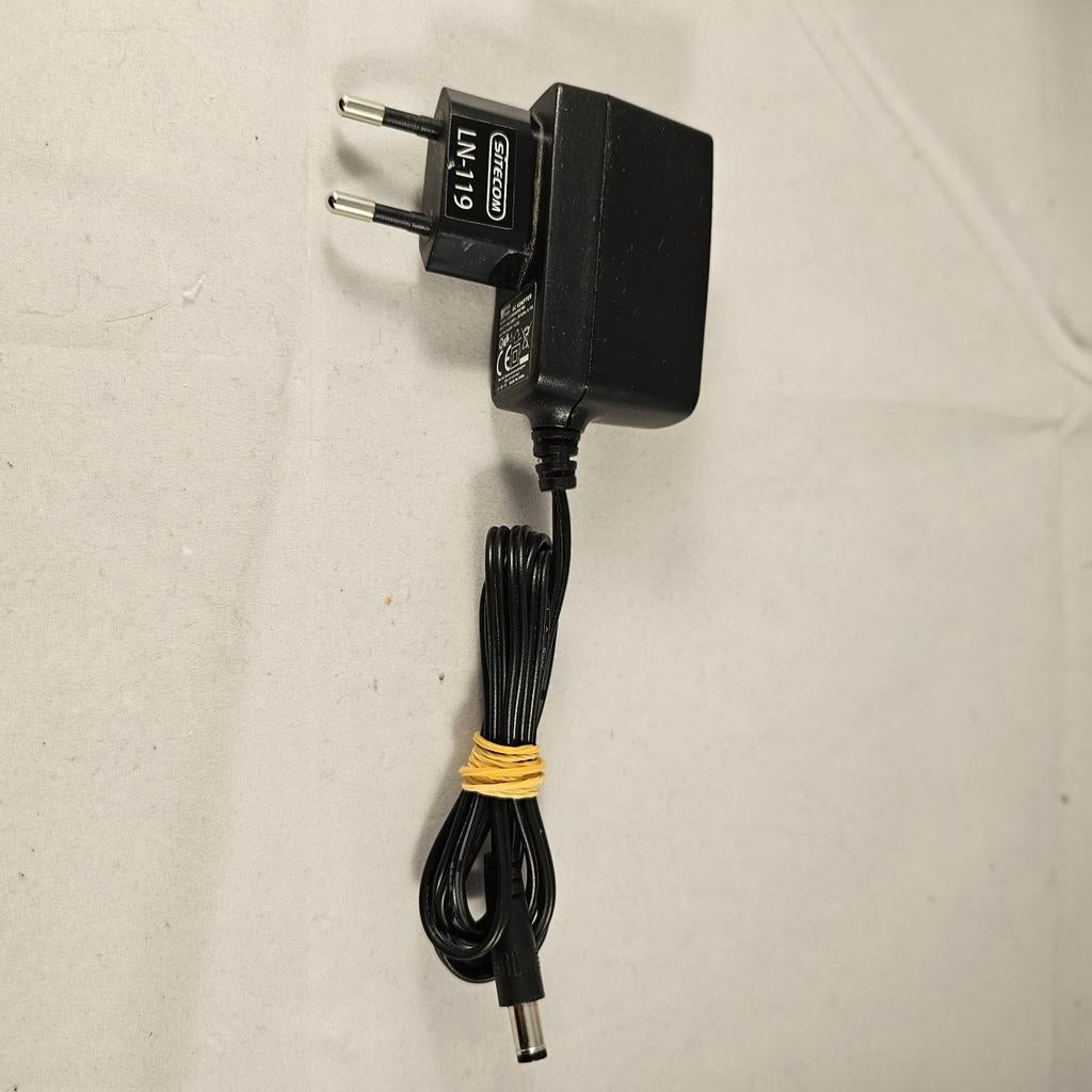 Sitecom adapter switch SCF0900050E1BA  9V-0.5A, Ophalen of Verzenden, Zo goed als nieuw