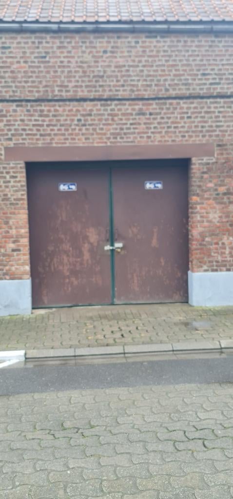 un emplacement  dans garage  colectif, Immo