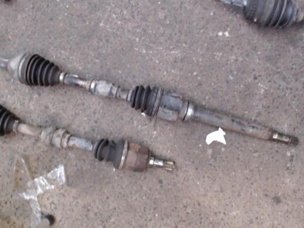 Cardan droit Nissan Note 1 1.5DCi 63kw 2006-2009 LP/14458, Autos : Pièces & Accessoires, Freins & Transmission, Enlèvement ou Envoi