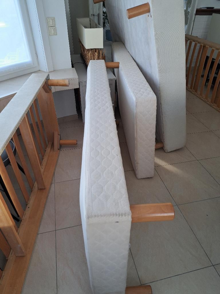 2 X bed single 80 cm x 200 cm GRATIS, Huis en Inrichting, Slaapkamer | Bedden, Ophalen, Gebruikt, 200 cm, 80 cm