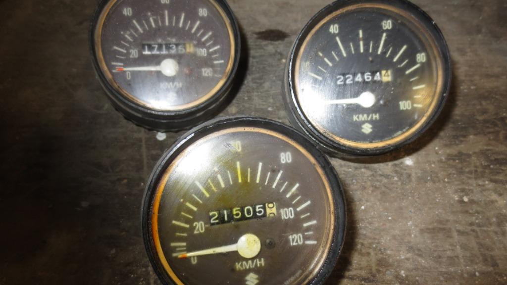 lot  km tellers van suzuki ts en yamaha, Motoren, Ophalen of Verzenden, Gebruikt