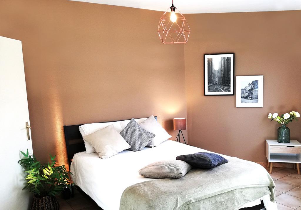 Appartement 3 ch. tout confort mois/sem TV/WIFI, Immo, Appartement, Mons, 3 pièces