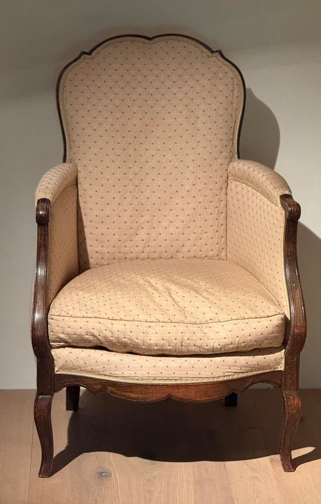 Fauteuil Bergère Louis XV, Enlèvement