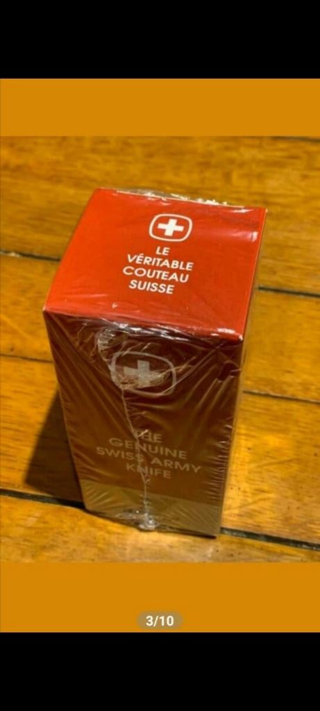 Wenger Esquire in can, collector. Neuf !, Caravanes & Camping, Outils de camping