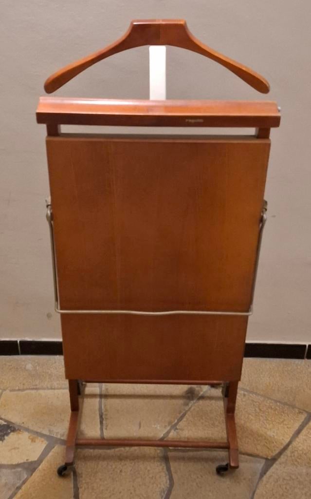 Valet de chambre, Enlèvement ou Envoi