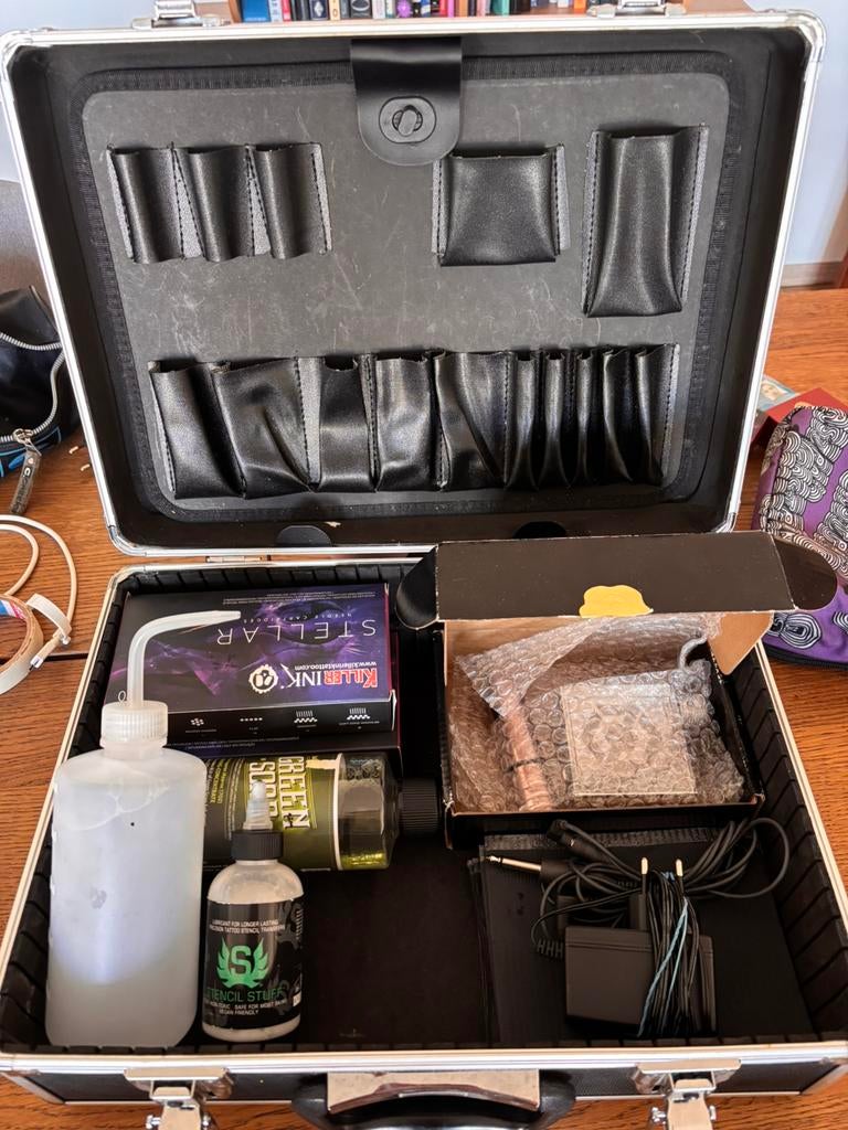 Kit Tattoo machine cheyenne et alimentation, Hobby & Loisirs créatifs, Dessin, Enlèvement, Comme neuf