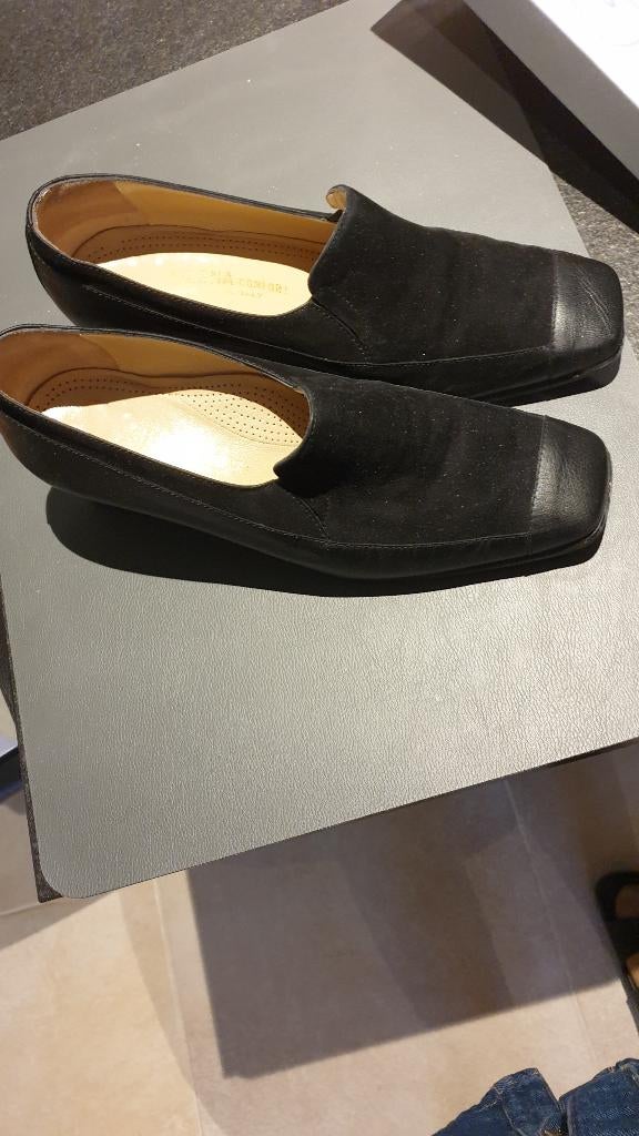 1 PAAR DAMESSCHOENEN ZWART MET DAIM, Neuf, Enlèvement ou Envoi, Chaussures à haut talons, Damart