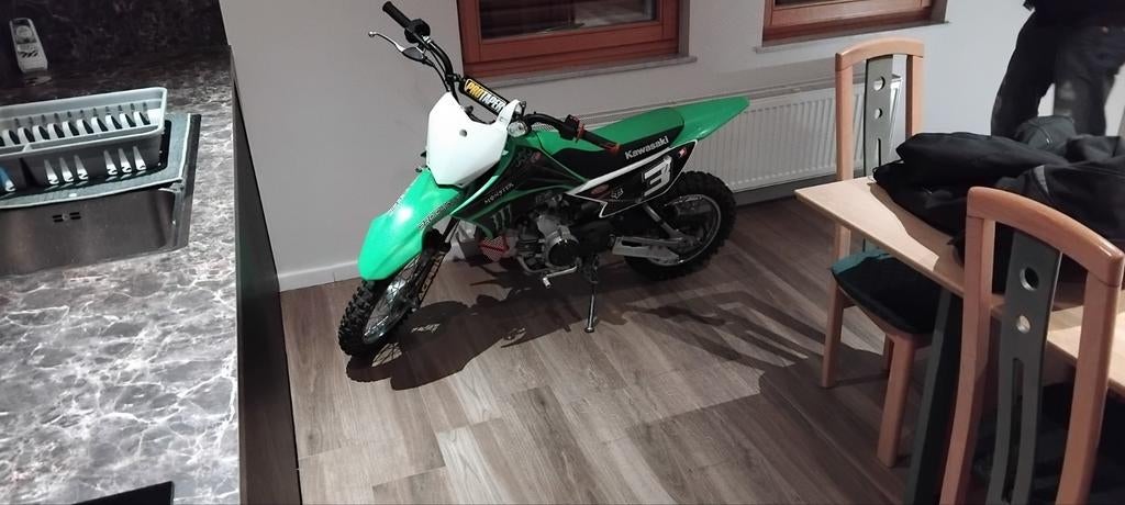 Kawasaki klx110 2022 te koop., Vélos & Vélomoteurs, Cyclomoteurs | Cyclomoteurs de cross, Comme neuf, Autres marques, Enlèvement