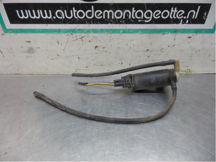 Pompe lave-glace avant d'un Ford Fiesta (Fiesta 01-), Autos : Pièces & Accessoires, -, 3 mois de garantie, -, -
