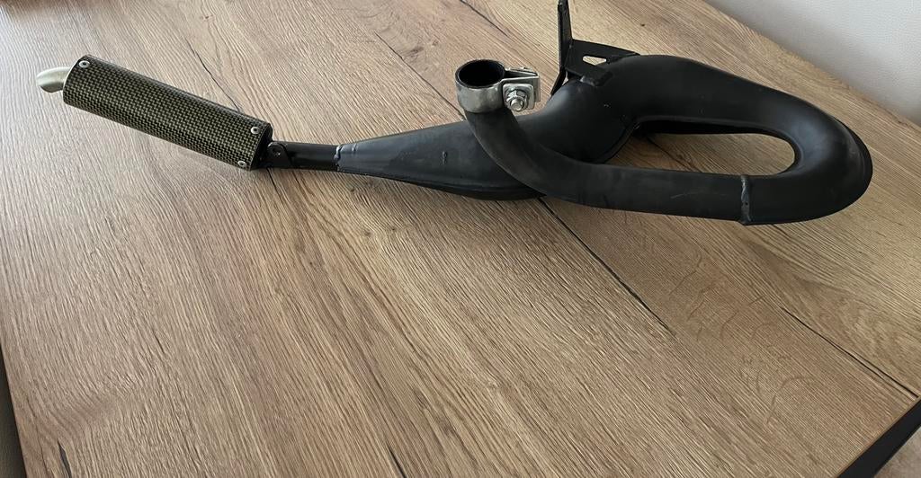 Vespa px 125 - 177 uitlaat simonini carbon race, Fietsen en Brommers, Ophalen, Zo goed als nieuw