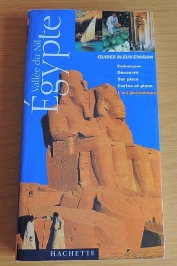 guide bleu la vallée du Nil    5€  VHS gratuits Egypte, Livres, Guide ou Livre de voyage, Autres marques, Enlèvement ou Envoi