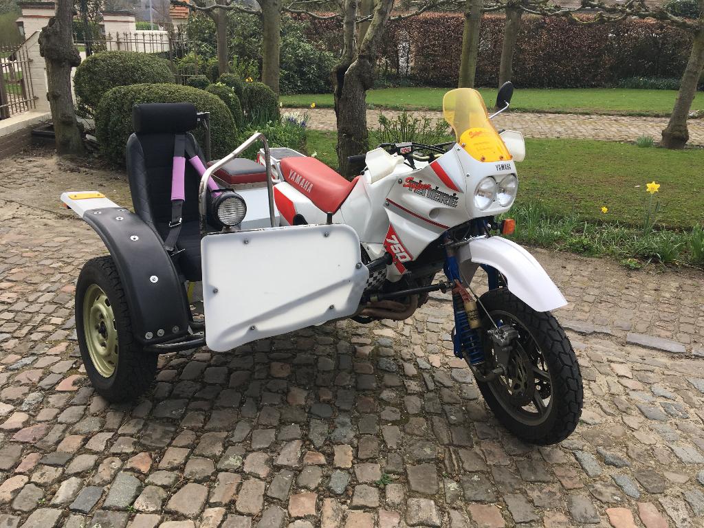 Motor sidecar, Motoren, Motoren | Zijspanmotoren, meer dan 35 kW, 2 cilinders, Motorrijbewijs A, Gebruikt, Ophalen