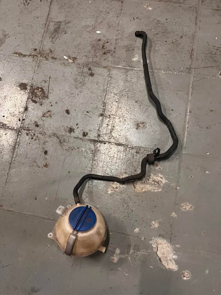 Reservoir liquide refroidissement suzuki zwift, Autos : Pièces & Accessoires, Enlèvement ou Envoi, Suzuki