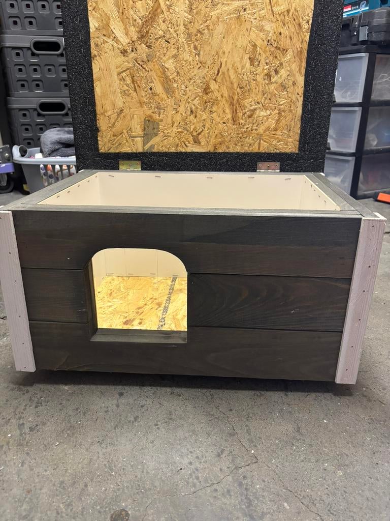 Niche pour chat isolée, Animaux & Accessoires, Enlèvement, Neuf