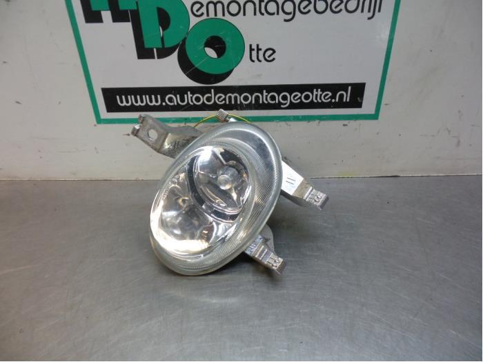 Mistlamp rechts-voor van een Peugeot 206 (206 98-), Auto-onderdelen, Verlichting, Peugeot, Gebruikt, 3 maanden garantie, Ophalen of Verzenden