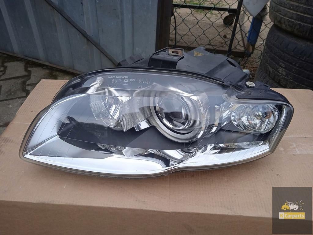 Audi A4 B7 Xenon lamp links Perfect, Gebruikt, AUDI AG, Auto-Union-Strasse 1
85045  Ingolstadt, DE, Audi