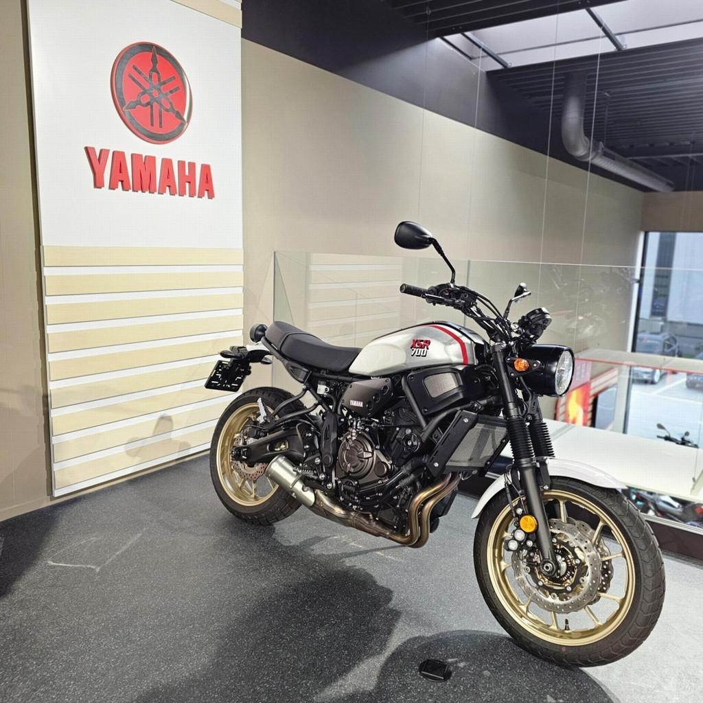 Yamaha XSR 700 Xtribute (bj 2022) - foto 2