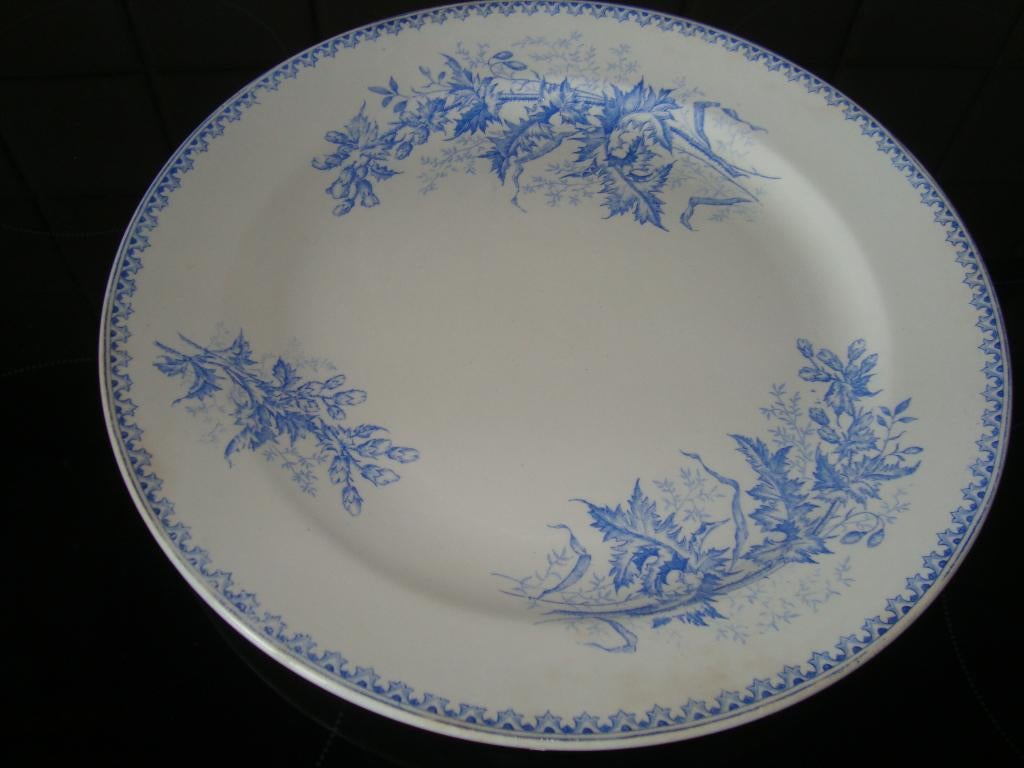 Schotel Société Céramique Maastricht, decor Chardon., Antiek en Kunst, Antiek | Schalen, Ophalen