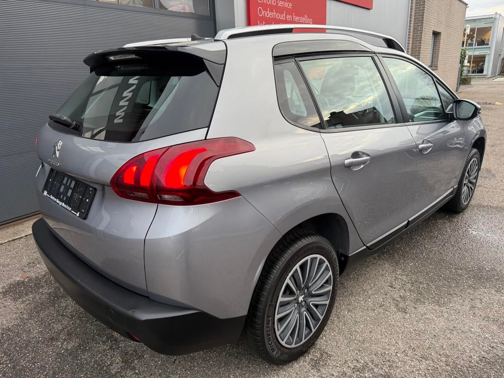 Peugeot 2008 12PureTech 83pk ACTIVE CARPLAY NAVI, Autos, Peugeot, Argent ou Gris, Achat, Euro 6, 5 portes