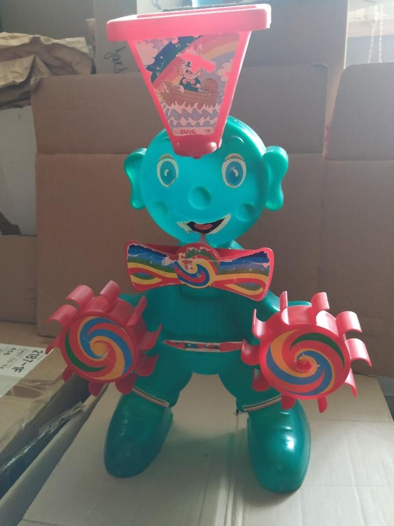 zandmolen mooie grote clown met draaiende wieltjes, Enlèvement ou Envoi