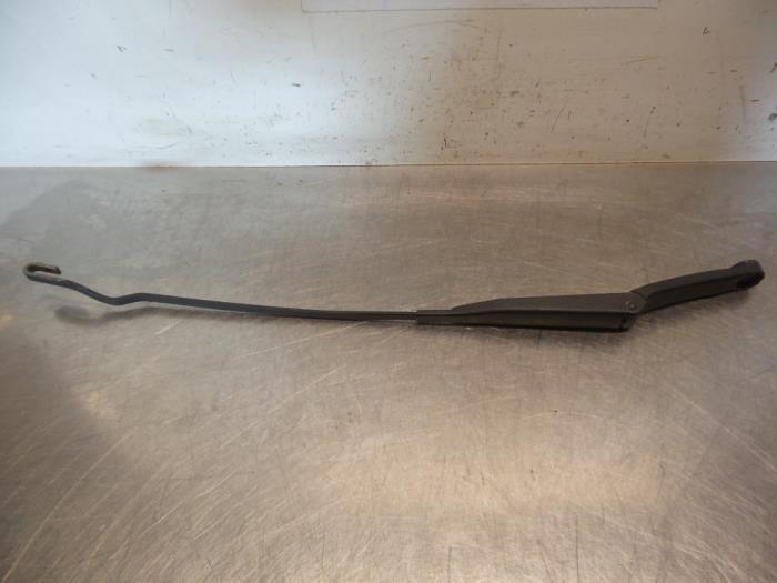 Ruitenwisserarm voor van een Opel Calibra (Calibra 90-), Auto-onderdelen, Ruiten en Toebehoren, Opel, Gebruikt, 3 maanden garantie