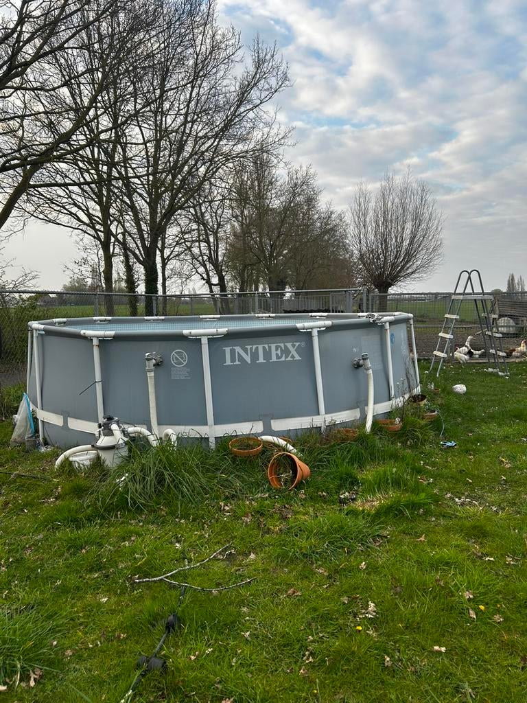 Gratis zwembad, Tuin en Terras, Ophalen, Gebruikt, Rond