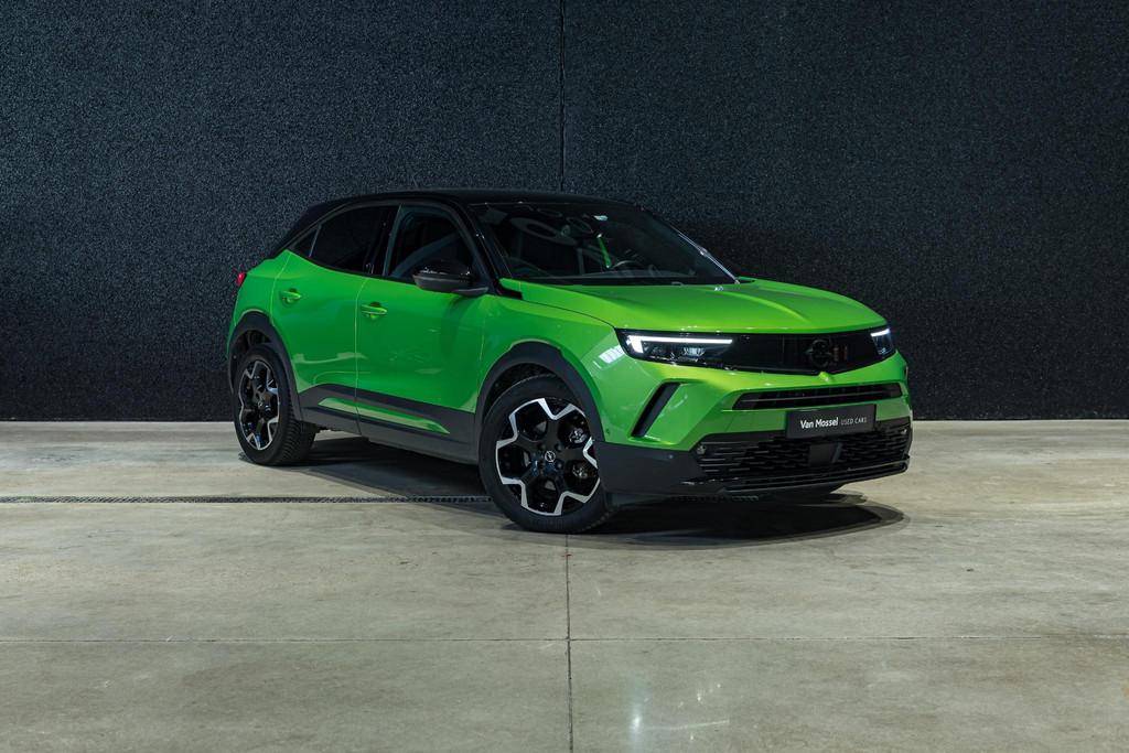 Opel Mokka-e Ultimate 50 kWh | CARPLAY | LED | CAMERA, Auto's, Opel, Gebruikt, Zwart, 136 pk, Alcantara