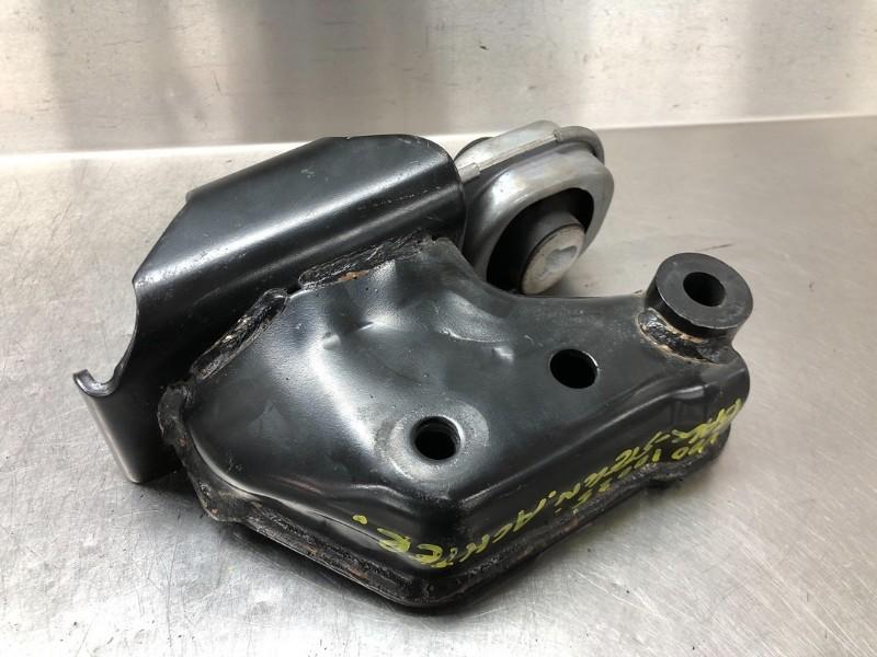 SUPPORT BOITE DE VITESSES Nissan Qashqai (J11) (01-2013/-), Dhr. M. Roggen, Stadsweg 37 37
9917 PV  WIRDUM GR., NL, Nissan, Utilisé