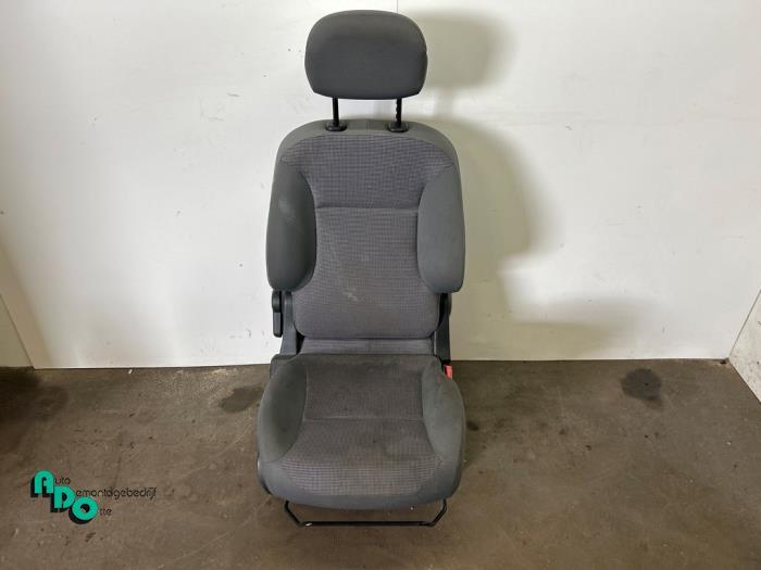 Stoel rechts van een Peugeot Partner (Partner 08-), Gebruikt, -, -, Ophalen of Verzenden