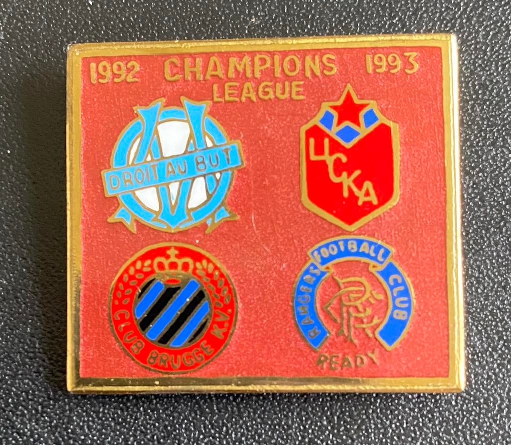 Très rare épingle Club Brugge 1992 OM Marseille Rangers CSKA, Collections, Enlèvement ou Envoi, Comme neuf