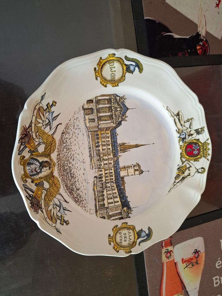 Porcelain bord made france, Antiek en Kunst, Ophalen of Verzenden