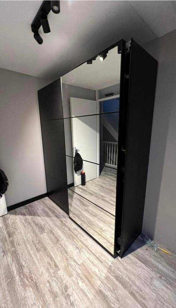 Ikea PAX kledingkast met schuifdeuren en spiegel, Huis en Inrichting, Ophalen, Gebruikt, 200 cm of meer, 200 cm of meer