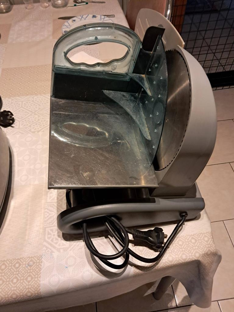 broodmachien en sijmachien domo, Electroménager, Machines à pain, 800 à 1200 grammes de pâte, Enlèvement, Utilisé, Avec minuteur