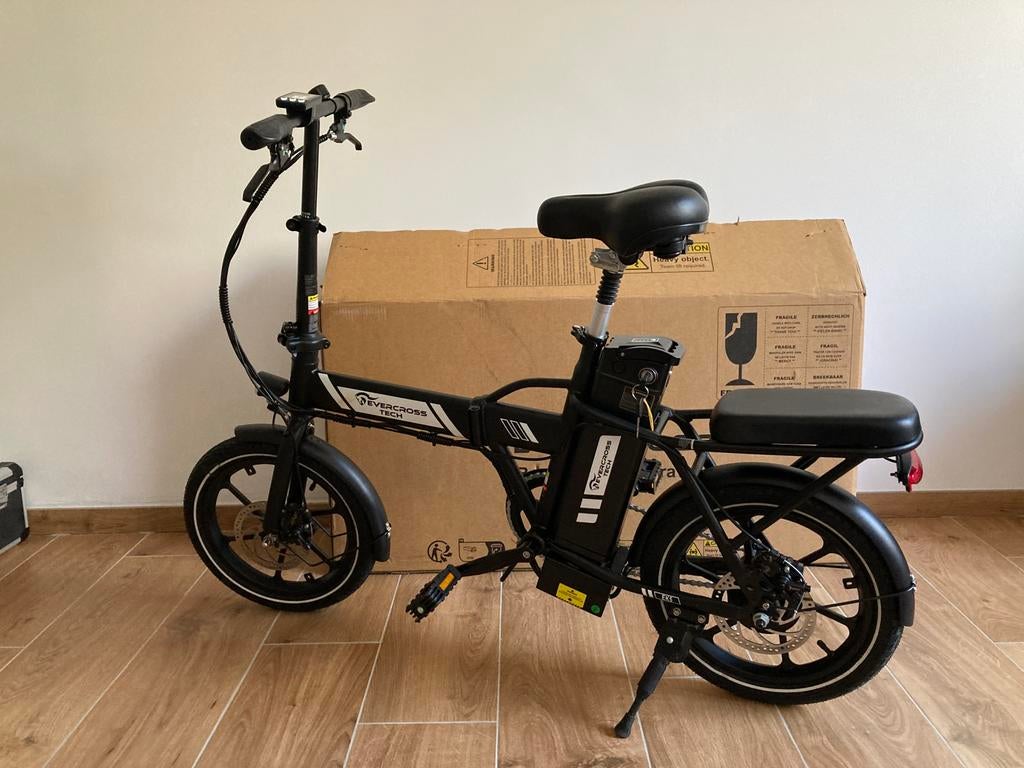 Nieuwe elektrische plooifiets, Fietsen en Brommers, Ophalen, Zo goed als nieuw