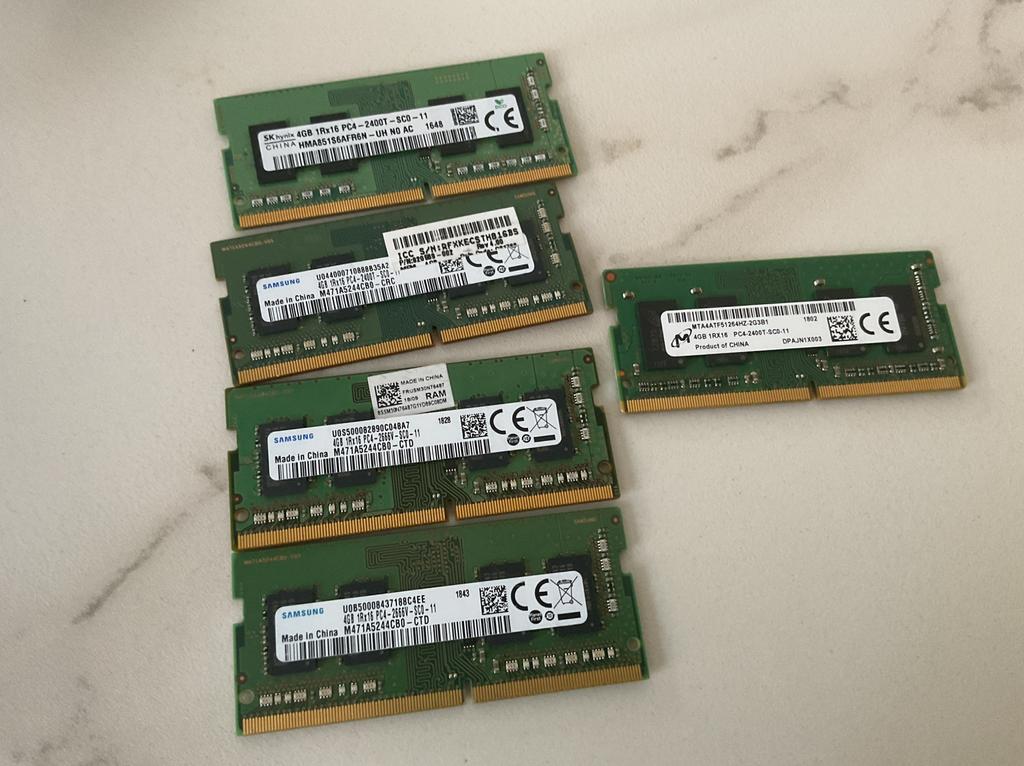 4GB DDR4 geheugen, Computers en Software, Ophalen of Verzenden, Zo goed als nieuw, DDR4
