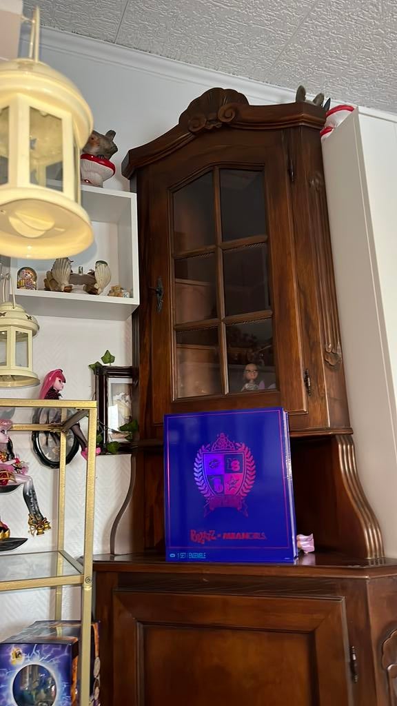 Vintage hoekenkast, Huis en Inrichting, Ophalen, Zo goed als nieuw