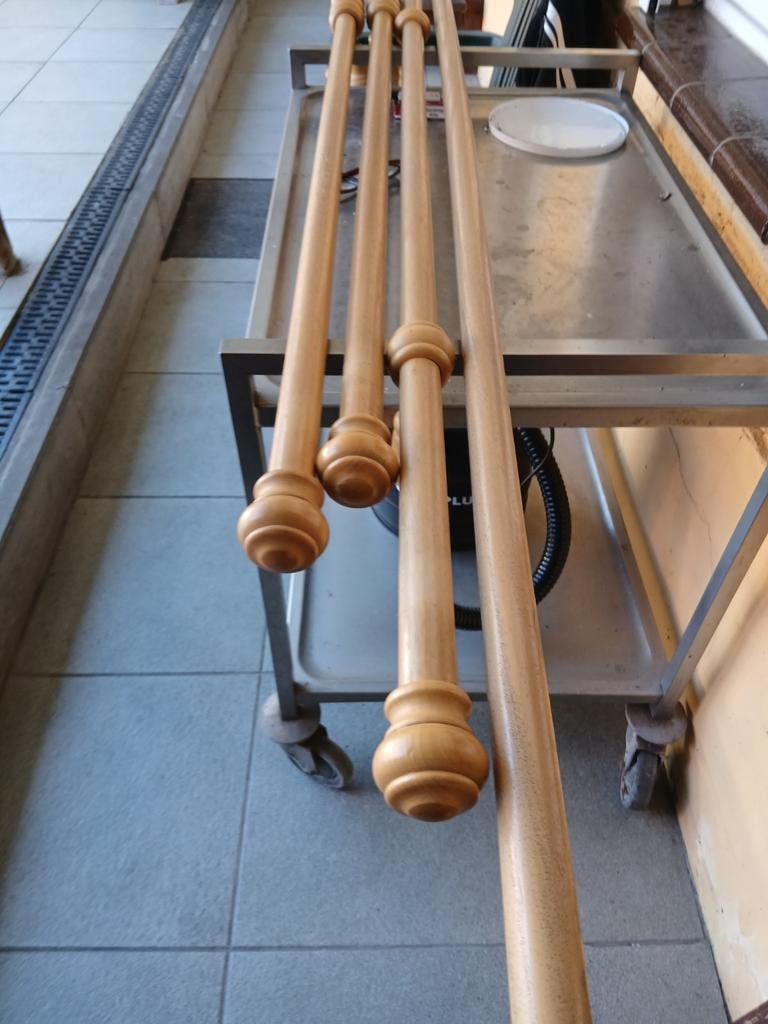 Barres pour tentures bonne état 1x240 1x180 2x130, Enlèvement