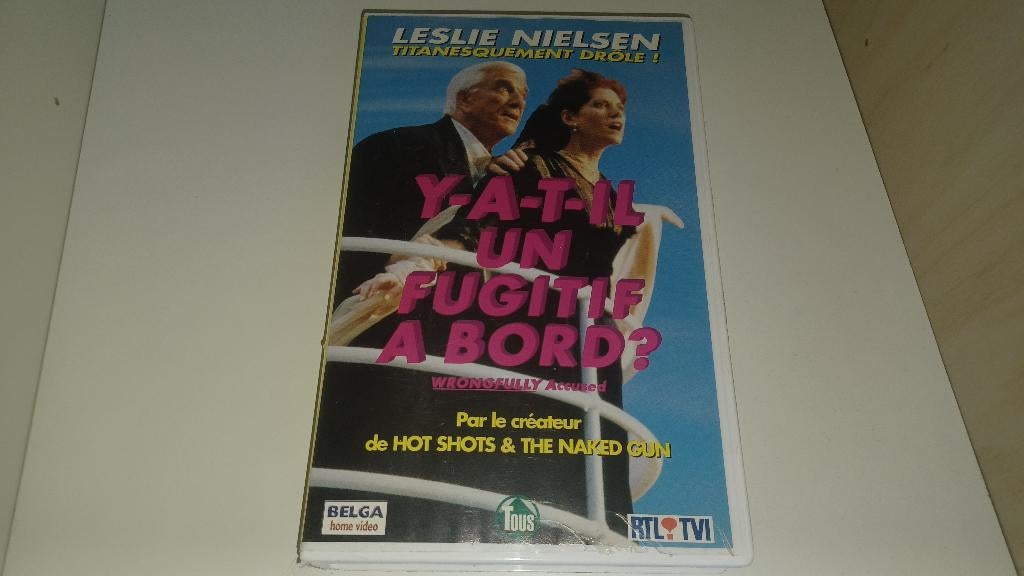 VHS Y'a t-il un fugitif à bord, CD & DVD, VHS | Film, Utilisé, Comédie, Tous les âges, Enlèvement ou Envoi