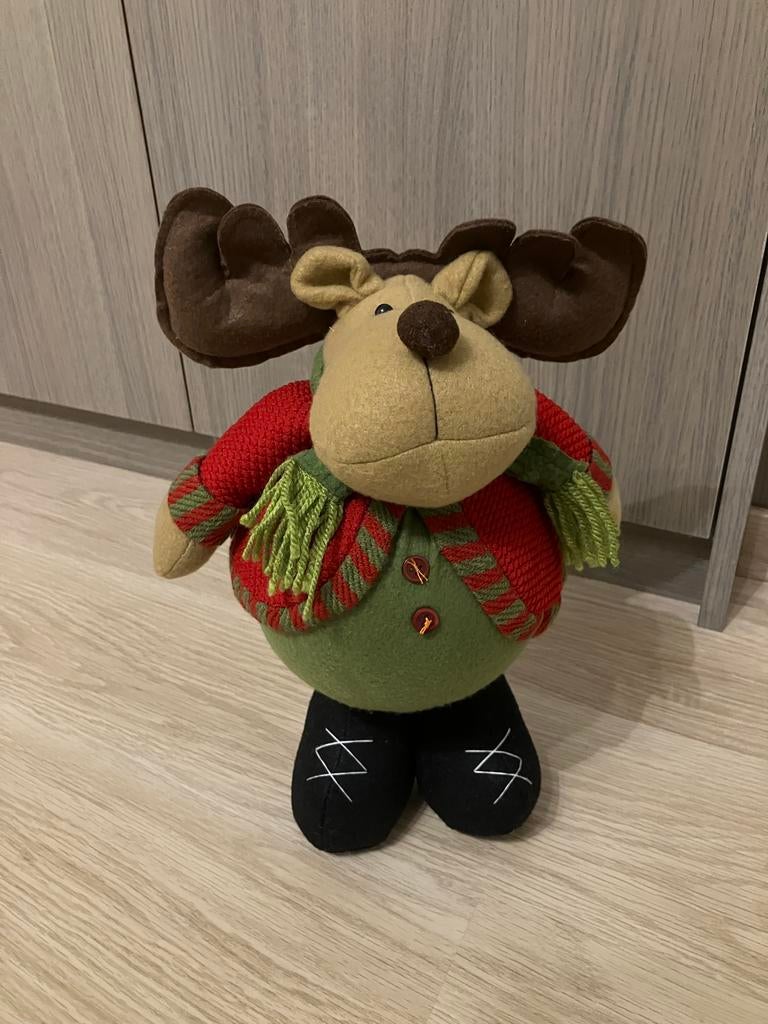 Kerst eland / rendier in vilt met verzwaarde voetjes, Diversen, Kerst, Ophalen of Verzenden