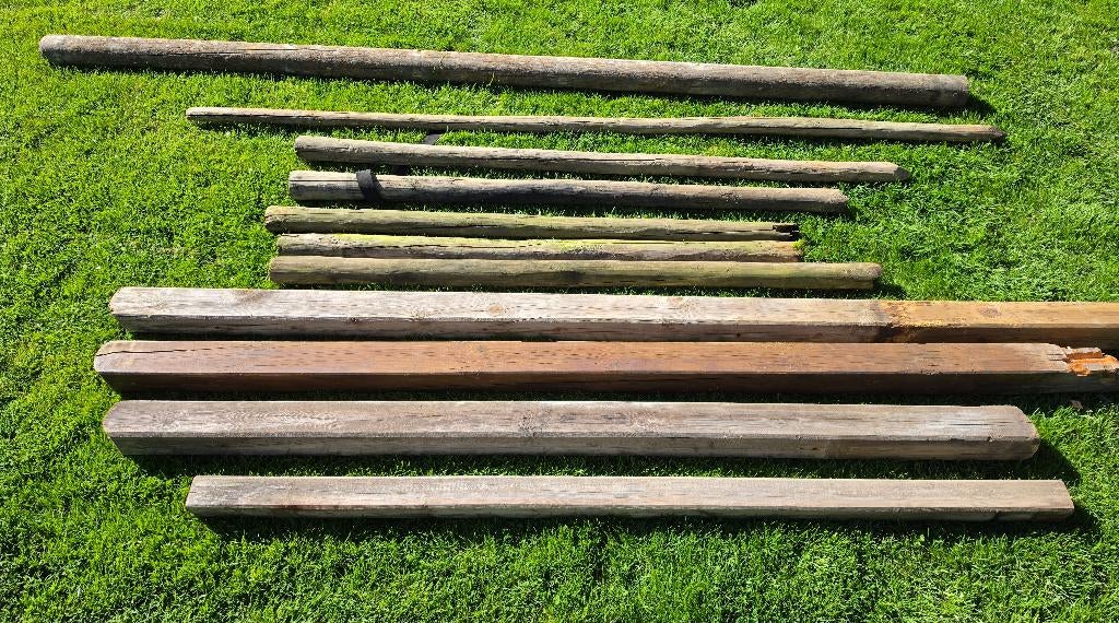 allerlei houten  tuinpalen  - 2 betonpalen, Tuin en Terras, Ophalen