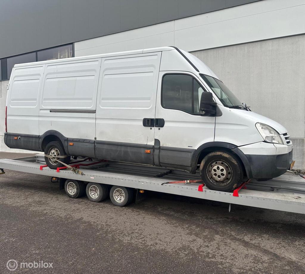 Iveco Daily 35S14V L4H2 VERSNELLINGSBAK PROBLEEM, Auto's, Bestelwagens en Lichte vracht, 100 kW, Stof, Gebruikt, Iveco