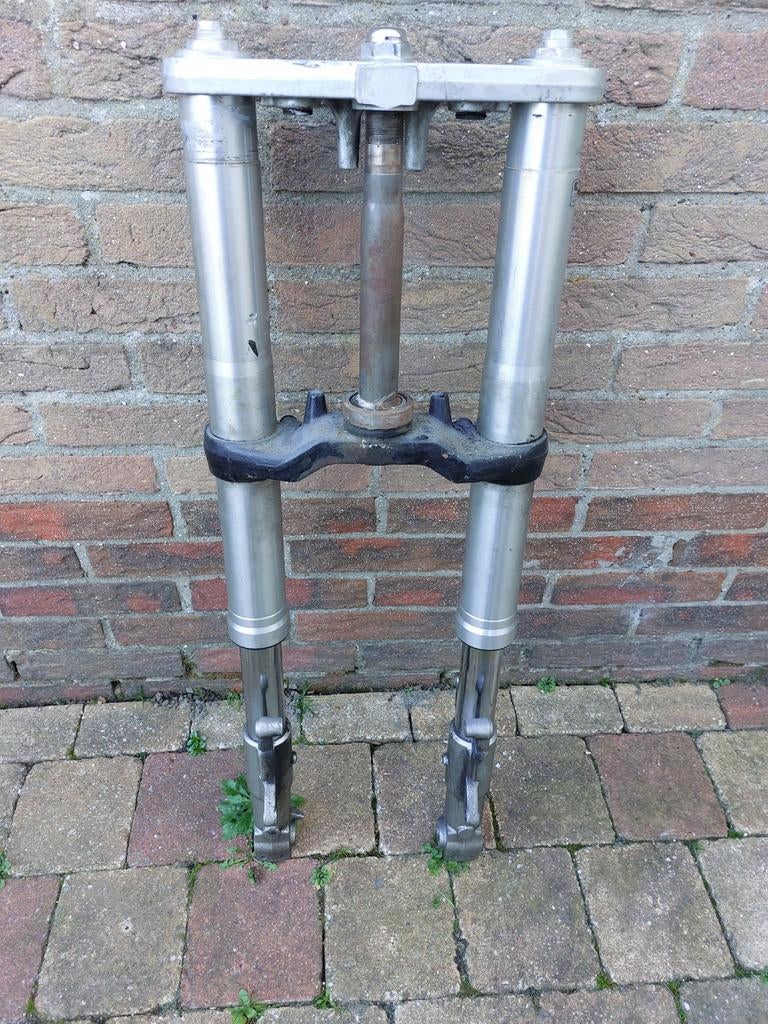 USD voorvork Yamaha, Enlèvement