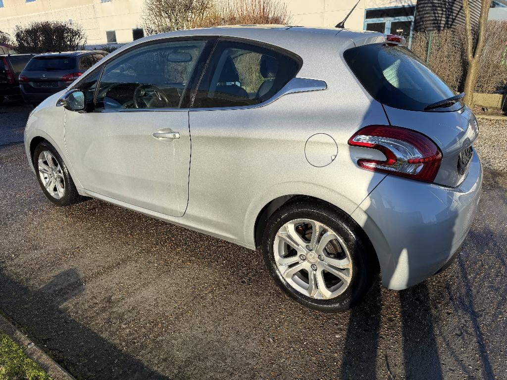 Peugeot 208 Coupé, Auto's, Peugeot, Leder en Stof, 107 g/km, Bedrijf, 3 cilinders