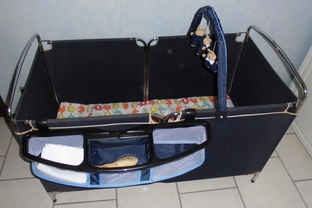 kinderbed opvouwbaar blauw, Kinderen en Baby's, Babywiegjes en Ledikanten, Gebruikt, Reisbedje, Ophalen