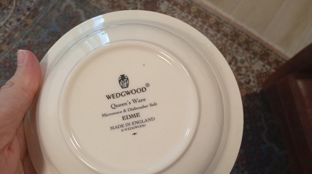 Zeer uitgebreid servies van Wedgwood Edme, Ophalen