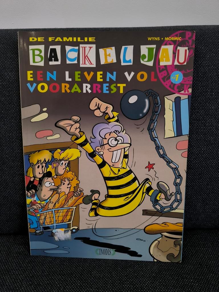Een leven vol voorarrest (De familie Backeljau), Boeken, Strips | Comics, Wyns + Mormic, Europa, Zo goed als nieuw, Ophalen